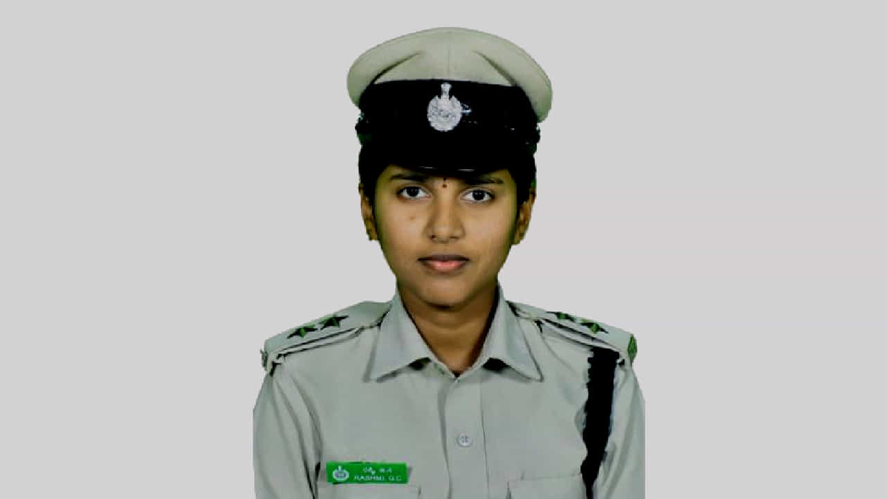 ಮಂಡ್ಯ ಮೂಲದ ಯುವ ಮಹಿಳಾ ಅರಣ್ಯಾಧಿಕಾರಿ ಮಡಿಕೇರಿಯಲ್ಲಿ ನೇಣಿಗೆ ಶರಣು ಮಂಡ್ಯ ಮೂಲದ ಯುವ ಮಹಿಳಾ ಅರಣ್ಯಾಧಿಕಾರಿ ಮಡಿಕೇರಿಯಲ್ಲಿ ನೇಣಿಗೆ ಶರಣು