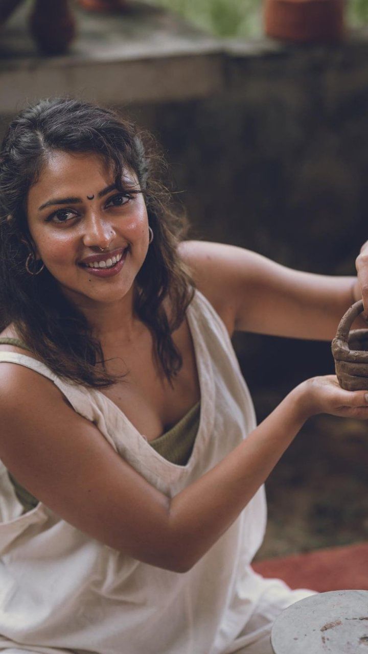 Amala Paul (2)