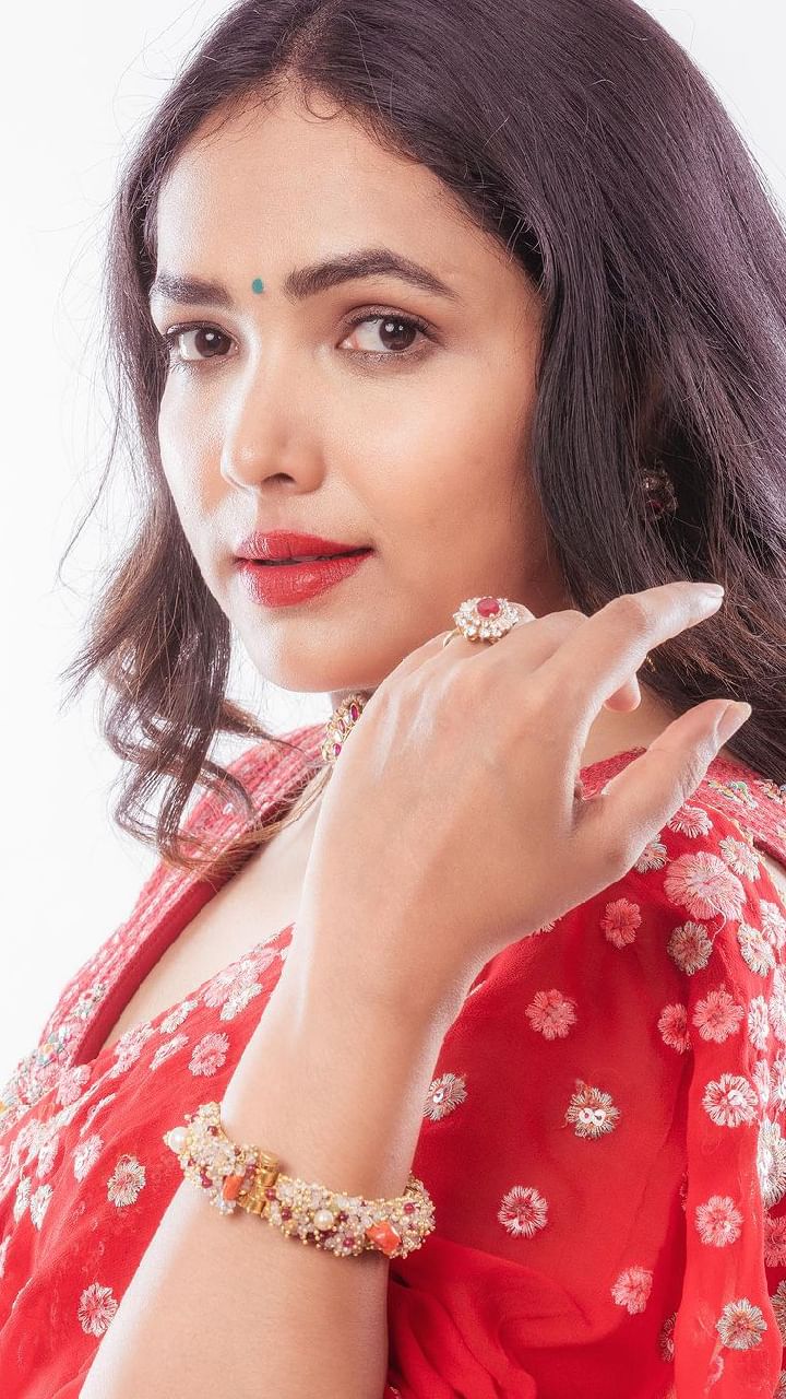 Anupama Gowda (4)