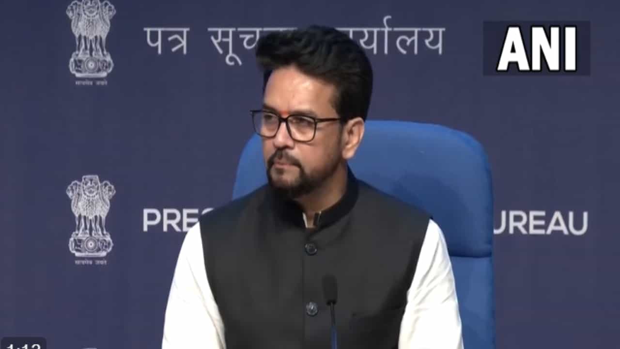PM e-bus Seva:10,000 ಹೊಸ ಇ-ಬಸ್ಗಳಿಗಾಗಿ ₹57,613 ಕೋಟಿ ಅನುಮತಿ ನೀಡಿದ ಕೇಂದ್ರ ಸಚಿವ ಸಂಪುಟ PM e-bus Seva:10,000 ಹೊಸ ಇ-ಬಸ್ಗಳಿಗಾಗಿ ₹57,613 ಕೋಟಿ ಅನುಮತಿ ನೀಡಿದ ಕೇಂದ್ರ ಸಚಿವ ಸಂಪುಟ