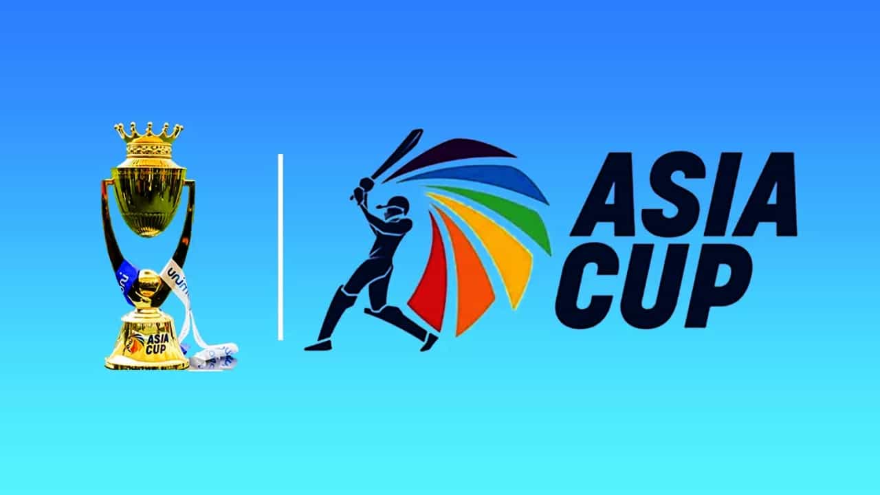 Asia Cup 2023 Schedule: ಬಹುನಿರೀಕ್ಷಿತ ಏಷ್ಯಾಕಪ್ ಟೂರ್ನಿ ಬುಧವಾರದಿಂದ (ಆಗಸ್ಟ್ 30) ಶುರುವಾಗಲಿದೆ. ಈ ಬಾರಿಯ ಏಷ್ಯಾಕಪ್ ಹೈಬ್ರಿಡ್ ಮಾದರಿಯಲ್ಲಿ ನಡೆಯುತ್ತಿದ್ದು, ಪಾಕಿಸ್ತಾನ್ ಹಾಗೂ ಶ್ರೀಲಂಕಾ ಜಂಟಿಯಾಗಿ ಪಂದ್ಯಗಳನ್ನು ಆಯೋಜಿಸಲಿದೆ. ಅದರಂತೆ ಮುಲ್ತಾನ್ನಲ್ಲಿ ನಡೆಯಲಿರುವ ಉದ್ಘಾಟನಾ ಪಂದ್ಯದಲ್ಲಿ ಪಾಕಿಸ್ತಾನ್ ಹಾಗೂ ನೇಪಾಳ ತಂಡಗಳು ಮುಖಾಮುಖಿಯಾಗಲಿದೆ.