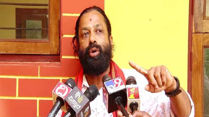 ಶೌಚಾಲಯದಲ್ಲಿ ವಿಡಿಯೋ ಮಾಡಿದ ವಿದ್ಯಾರ್ಥಿನಿಯೊಬ್ಬಳ ತಂದೆ ಪಿಎಫ್​ಐ ಕಾರ್ಯಕರ್ತ: ಸುನಿಲ್ ಕೆಆರ್