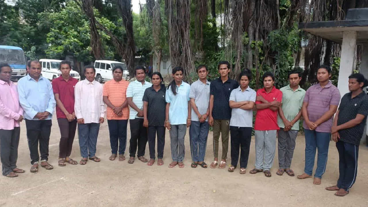 ಮಂಗಳಮುಖಿಯರಂತೆ ವೇಷ ಹಾಕಿ, ಭಿಕ್ಷಾಟನೆಗೆ ಇಳಿದ ಯುವಕರ ತಂಡ ಕೋಟ್ಯಂತರ ಬೆಲೆ ಬಾಳುವ ವಿಲ್ಲಾ ಖರೀದಿಸಿದರು, ಆ ಮೇಲೆ? ಮಂಗಳಮುಖಿಯರಂತೆ ವೇಷ ಹಾಕಿ, ಭಿಕ್ಷಾಟನೆಗೆ ಇಳಿದ ಯುವಕರ ತಂಡ ಕೋಟ್ಯಂತರ ಬೆಲೆ ಬಾಳುವ ವಿಲ್ಲಾ ಖರೀದಿಸಿದರು, ಆ ಮೇಲೆ?