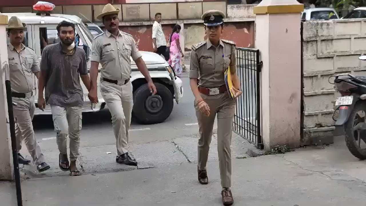 ಬೆಂಗಳೂರಿನಲ್ಲಿ ಶಂಕಿತ ಉಗ್ರ ಜುನೈದ್ ಸಹಚರನ ಬಂಧನ; ಸಿನಿಮೀಯ ರೀತಿಯಲ್ಲಿ ಆರೋಪಿಯನ್ನ ಲಾಕ್ ಮಾಡಿದ ಪೊಲೀಸರು