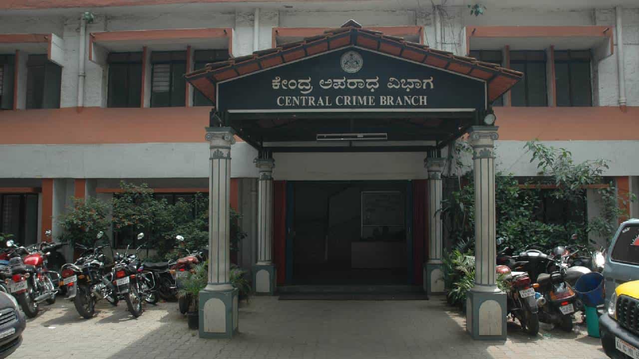 ಸಿಸಿಬಿ ಭರ್ಜರಿ ಕಾರ್ಯಚರಣೆ: 34 ಡ್ರಗ್ ಪೆಡ್ಲರ್​ಗಳ ಬಂಧನ, 2 ಕೋಟಿ ರೂ. ಹೆಚ್ಚು ಮೌಲ್ಯದ ಡ್ರಗ್ಸ್ ಜಪ್ತಿ