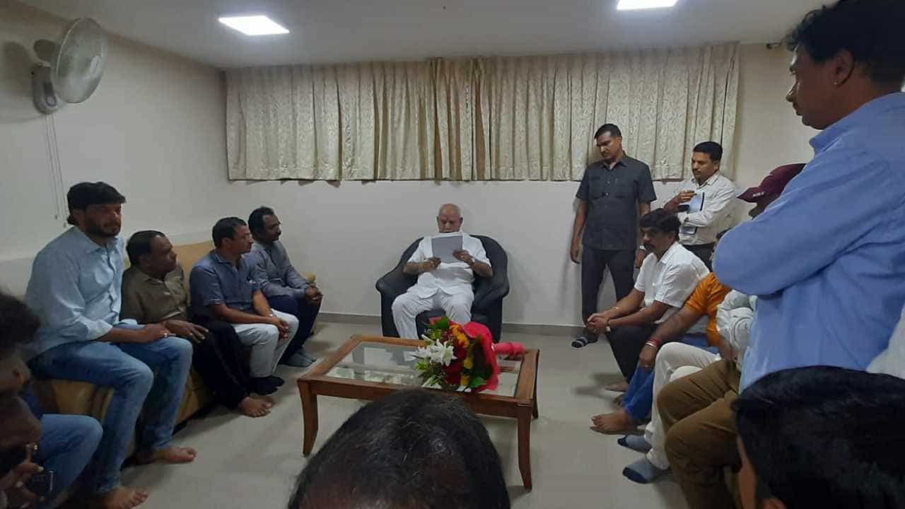 ಯಡಿಯೂರಪ್ಪ ಭೇಟಿಯಾದ ಬಿಬಿಎಂಪಿ ಗುತ್ತಿಗೆದಾರರ ಸಂಘ, ರಾಜಕೀಯ ಸ್ವರೂಪ ಪಡೆದುಕೊಳ್ತಾ? ಯಡಿಯೂರಪ್ಪ ಭೇಟಿಯಾದ ಬಿಬಿಎಂಪಿ ಗುತ್ತಿಗೆದಾರರ ಸಂಘ, ರಾಜಕೀಯ ಸ್ವರೂಪ ಪಡೆದುಕೊಳ್ತಾ?