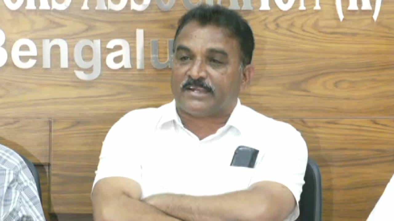 ನಾವೂ ಯಾವುದೇ ರೀತಿ ಕಮೀಷನ್ ಆರೋಪ ಮಾಡಿಲ್ಲ: ಸ್ಪಷ್ಟಪಡಿಸಿದ ಬಿಬಿಎಂಪಿ ಗುತ್ತಿಗೆದಾರರ ಸಂಘ ನಾವೂ ಯಾವುದೇ ರೀತಿ ಕಮೀಷನ್ ಆರೋಪ ಮಾಡಿಲ್ಲ: ಸ್ಪಷ್ಟಪಡಿಸಿದ ಬಿಬಿಎಂಪಿ ಗುತ್ತಿಗೆದಾರರ ಸಂಘ
