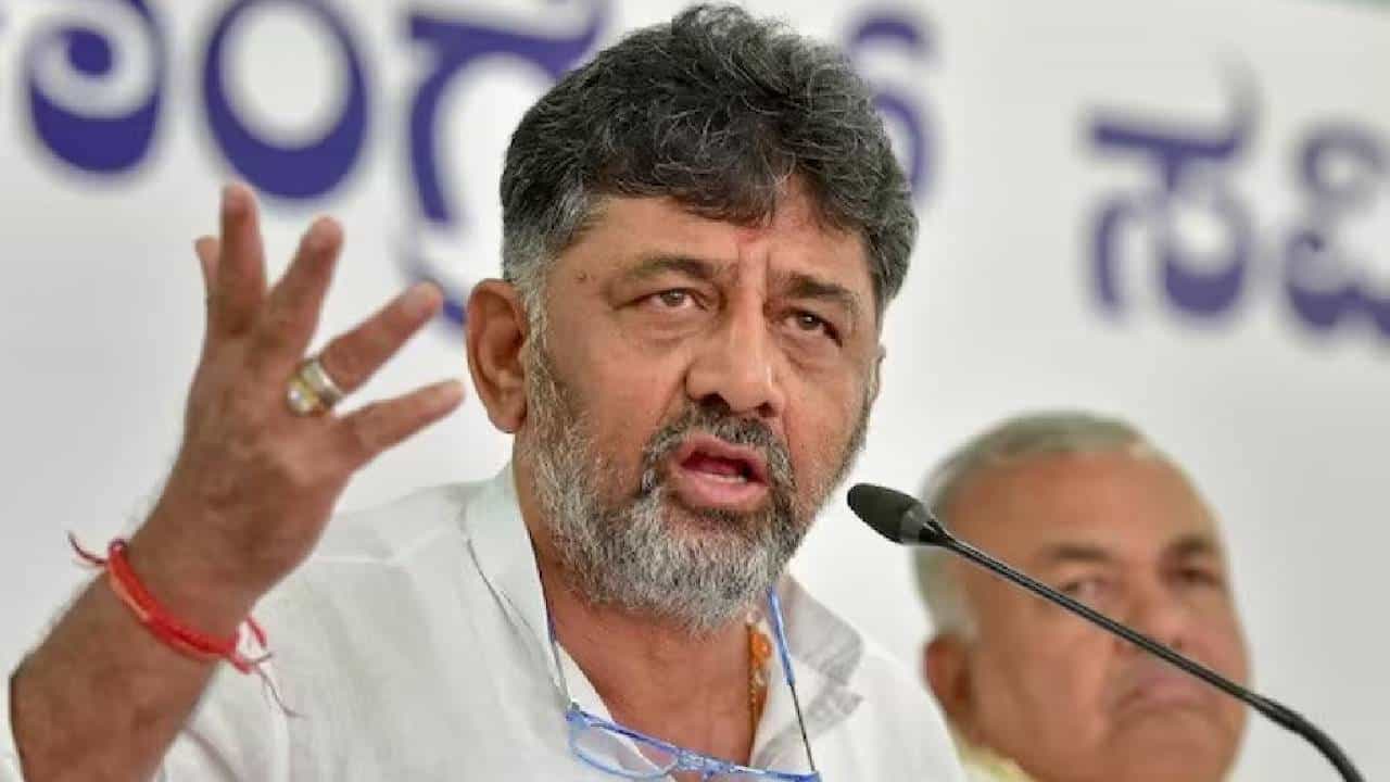 ರಾಜ್ಯದಲ್ಲಿ ಫೇಕ್ ನ್ಯೂಸ್ ತಡೆಗಟ್ಟಲು ಕಾನೂನು ಅಸ್ತ್ರ; ಬೆಂಗಳೂರಲ್ಲಿ ವೈಫೈ ಜೋನ್: ಡಿಕೆ ಶಿವಕುಮಾರ್ ರಾಜ್ಯದಲ್ಲಿ ಫೇಕ್ ನ್ಯೂಸ್ ತಡೆಗಟ್ಟಲು ಕಾನೂನು ಅಸ್ತ್ರ; ಬೆಂಗಳೂರಲ್ಲಿ ವೈಫೈ ಜೋನ್: ಡಿಕೆ ಶಿವಕುಮಾರ್