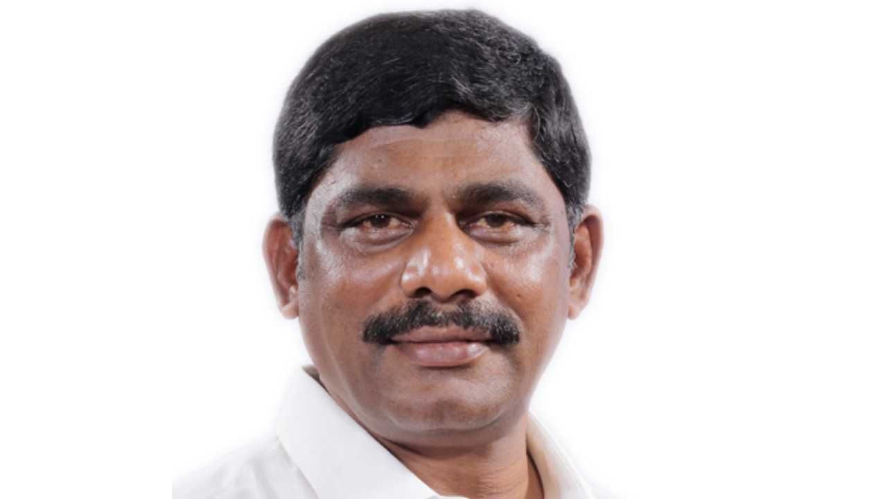 ಅಧಿಕಾರಿಗಳ ವರ್ಗಾವಣೆಗೂ ನನಗೂ ಯಾವುದೇ ಸಂಬಂಧ ಇಲ್ಲ: ಕಾಂಗ್ರೆಸ್ ಸಂಸದ ಡಿಕೆ ಸುರೇಶ್ ಸ್ಪಷ್ಟನೆ ಅಧಿಕಾರಿಗಳ ವರ್ಗಾವಣೆಗೂ ನನಗೂ ಯಾವುದೇ ಸಂಬಂಧ ಇಲ್ಲ: ಕಾಂಗ್ರೆಸ್ ಸಂಸದ ಡಿಕೆ ಸುರೇಶ್ ಸ್ಪಷ್ಟನೆ