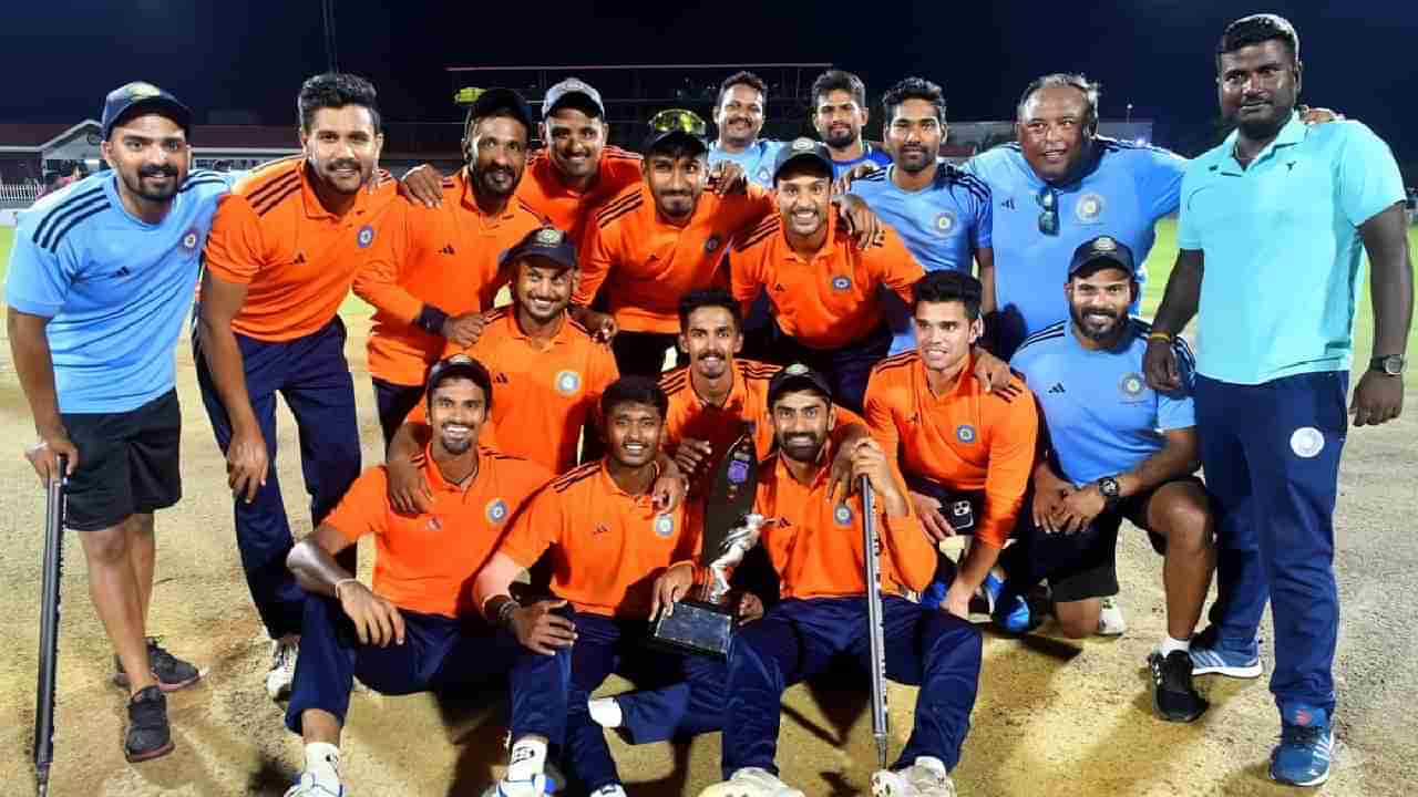 Deodhar Trophy 2023: ದೇವಧರ್ ಟ್ರೋಫಿ: ದಕ್ಷಿಣ ವಲಯ ಚಾಂಪಿಯನ್ಸ್​