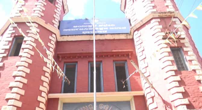 ಹೆಸ್ಕಾಂನ ವಿದ್ಯುತ್ ಗ್ರಿಡ್ ವಿವಾದ: ಧಾರವಾಡದ ಪಾರಂಪರಿಕಾ ಕಟ್ಟಡಗಳಿಗೆ ಧಕ್ಕೆ ಆತಂಕ