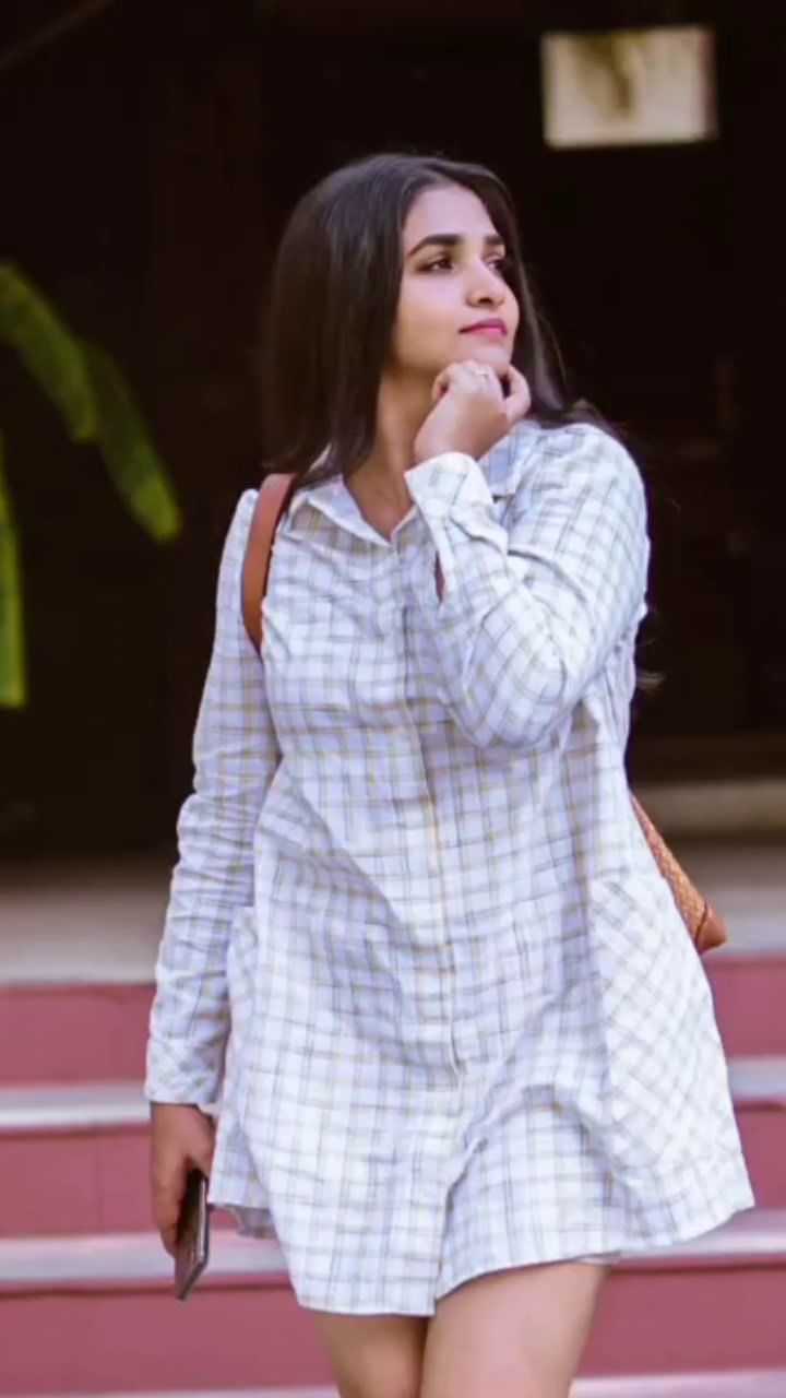 Divya Uruduga (2)