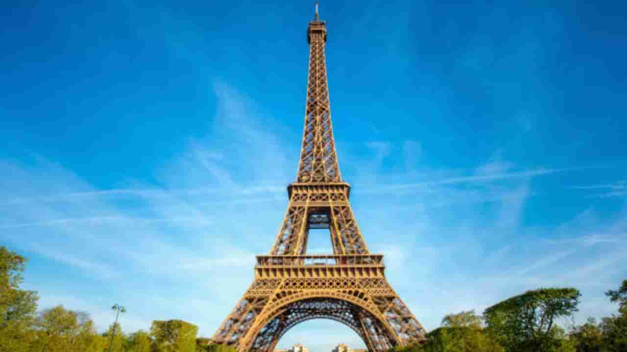 Eiffel Tower: ಐಫೆಲ್ ಟವರ್‌ಗೆ ಬಾಂಬ್ ಬೆದರಿಕೆ ಕರೆ: ಸಾರ್ವಜನಿಕರ ಪ್ರವೇಶ ನಿರ್ಬಂಧ