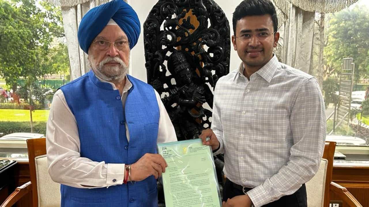 ನಮ್ಮ ಮೆಟ್ರೋ 3ನೇ ಹಂತಕ್ಕೆ ತ್ವರಿತ ಅನುಮೋದನೆ, ಬಿಎಂಆರ್ಸಿಎಲ್ಗೆ ಪೂರ್ಣಾವಧಿ ಎಂಡಿ ನೇಮಕಕ್ಕೆ ಕೇಂದ್ರಕ್ಕೆ ತೇಜಸ್ವಿ ಸೂರ್ಯ ಮನವಿ ನಮ್ಮ ಮೆಟ್ರೋ 3ನೇ ಹಂತಕ್ಕೆ ತ್ವರಿತ ಅನುಮೋದನೆ, ಬಿಎಂಆರ್ಸಿಎಲ್ಗೆ ಪೂರ್ಣಾವಧಿ ಎಂಡಿ ನೇಮಕಕ್ಕೆ ಕೇಂದ್ರಕ್ಕೆ ತೇಜಸ್ವಿ ಸೂರ್ಯ ಮನವಿ