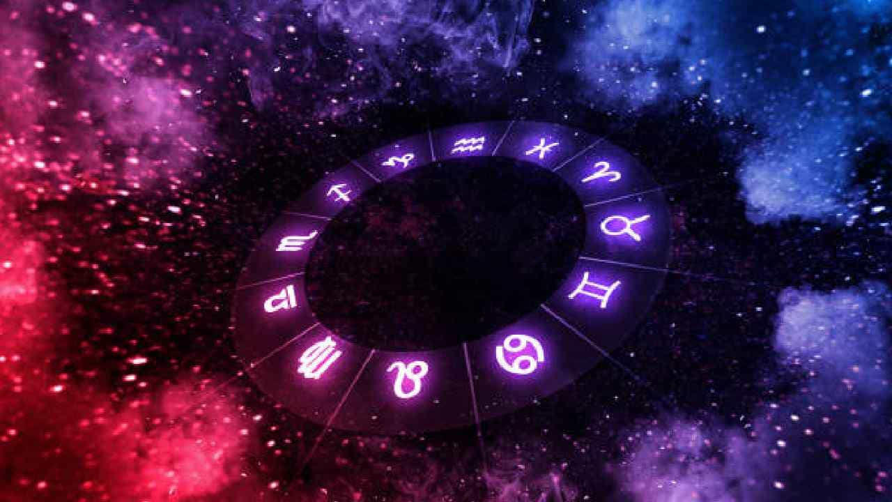 Weekly Horoscope: ವಾರಭವಿಷ್ಯ, ಈ ವಾರ ಪ್ರತಿಕೂಲ ವಾತಾವರಣದ ನಡುವೆಯೂ ಅನುಕೂಲಕರವಾದ ಸಂಗತಿಗಳು ಈ ರಾಶಿಯವರಿಗೆ ಸಿಗಲಿದೆ Weekly Horoscope: ವಾರಭವಿಷ್ಯ, ಈ ವಾರ ಪ್ರತಿಕೂಲ ವಾತಾವರಣದ ನಡುವೆಯೂ ಅನುಕೂಲಕರವಾದ ಸಂಗತಿಗಳು ಈ ರಾಶಿಯವರಿಗೆ ಸಿಗಲಿದೆ