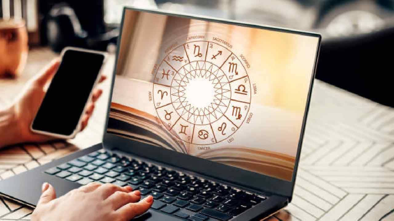 Horoscope: ದಿನಭವಿಷ್ಯ, ಈ ರಾಶಿಯವರು ಲಾಭಕ್ಕಾಗಿ ಗೊತ್ತಿಲ್ಲದ ಕೆಲಸಕ್ಕೆ ಕೈ ಹಾಕಿ ಸುಟ್ಟುಕೊಳ್ಳುವ ಸಾಧ್ಯತೆ ಇದೆ, ಎಚ್ಚರ... Horoscope: ದಿನಭವಿಷ್ಯ, ಈ ರಾಶಿಯವರು ಲಾಭಕ್ಕಾಗಿ ಗೊತ್ತಿಲ್ಲದ ಕೆಲಸಕ್ಕೆ ಕೈ ಹಾಕಿ ಸುಟ್ಟುಕೊಳ್ಳುವ ಸಾಧ್ಯತೆ ಇದೆ, ಎಚ್ಚರ...