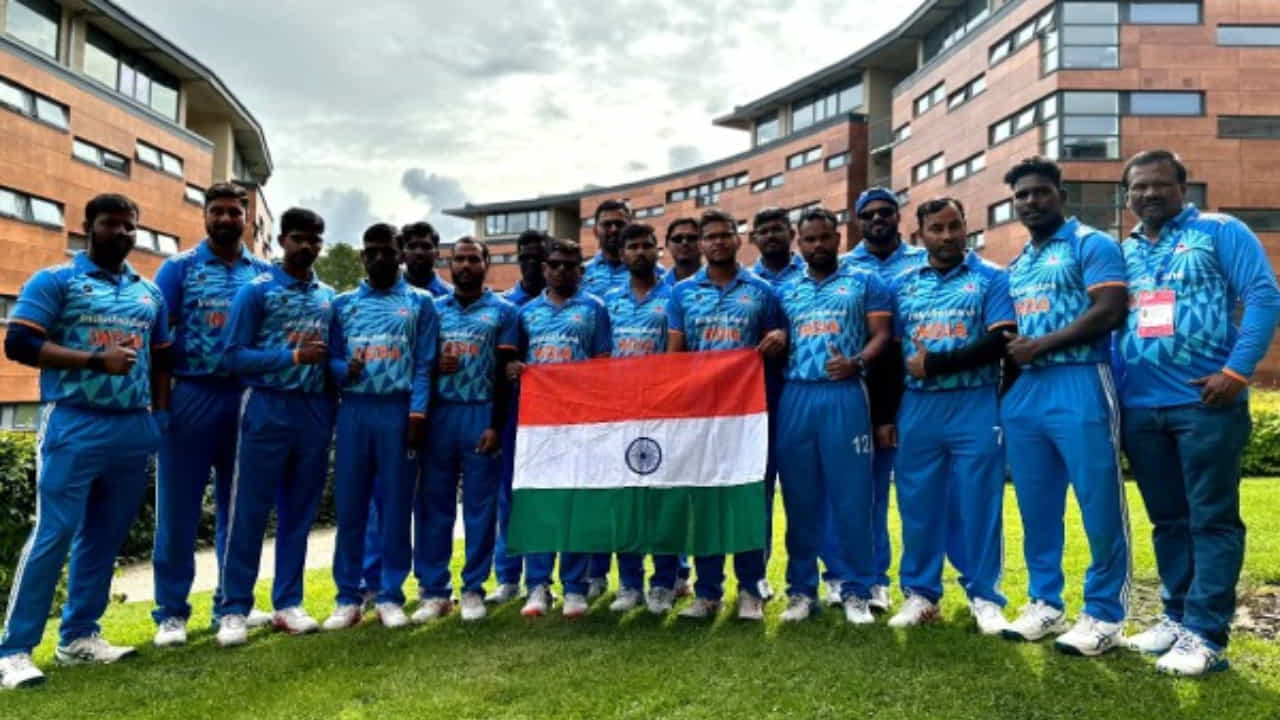 IND vs PAK: ಪಾಕ್ ಎದುರು ಸೋತು ಬೆಳ್ಳಿ ಪದಕಕ್ಕೆ ಮುತ್ತಿಟ್ಟ ಭಾರತ IND vs PAK: ಪಾಕ್ ಎದುರು ಸೋತು ಬೆಳ್ಳಿ ಪದಕಕ್ಕೆ ಮುತ್ತಿಟ್ಟ ಭಾರತ