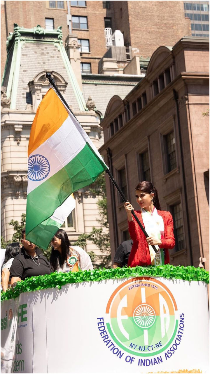 Jacqueline Fernandez(12)