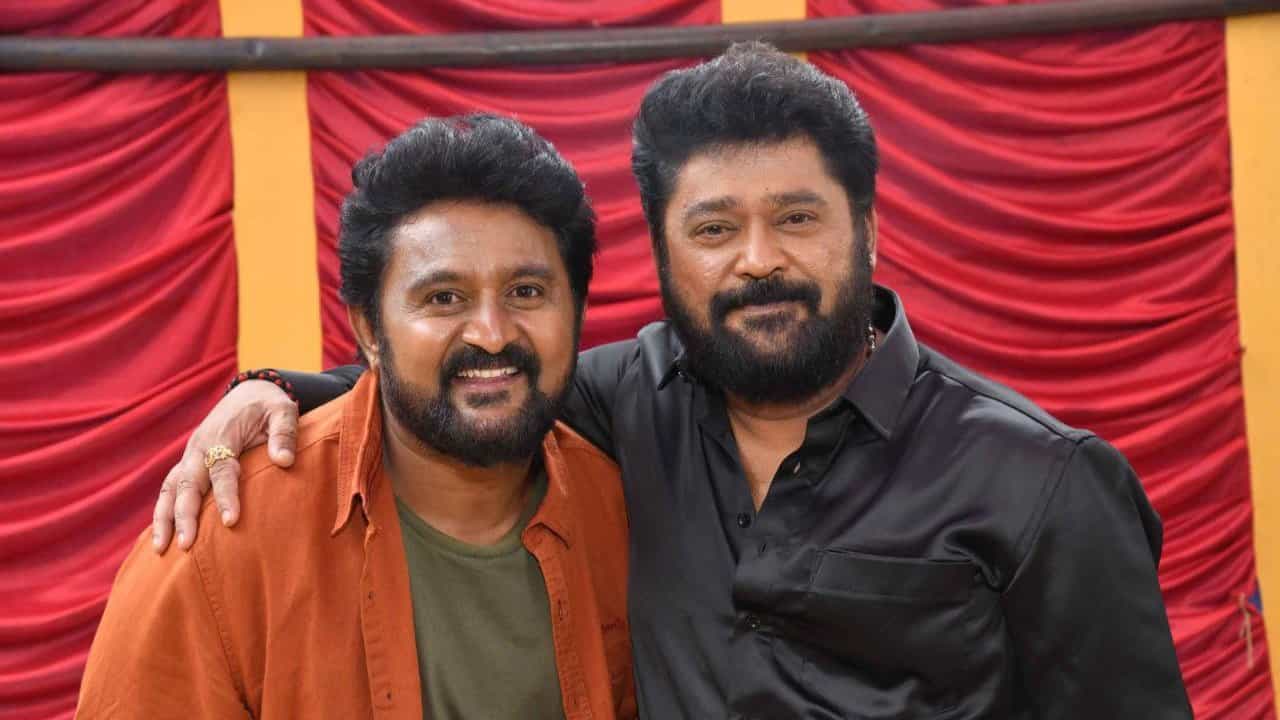 ತೆರೆಮೇಲೆ ಮತ್ತೆ ಒಂದಾದ ಜಗ್ಗೇಶ್-ಕೋಮಲ್ ಕುಮಾರ್; ‘ಕಾಲಾಯ ನಮಃ’ದಲ್ಲಿ ಒಟ್ಟಿಗೆ ನಟನೆ ತೆರೆಮೇಲೆ ಮತ್ತೆ ಒಂದಾದ ಜಗ್ಗೇಶ್-ಕೋಮಲ್ ಕುಮಾರ್; ‘ಕಾಲಾಯ ನಮಃ’ದಲ್ಲಿ ಒಟ್ಟಿಗೆ ನಟನೆ