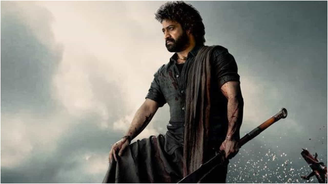 ‘ದೇವರ’ ಚಿತ್ರದ ವಿಎಫ್ಎಕ್ಸ್ ಕೆಲಸಕ್ಕೆ ಭರ್ಜರಿ ಬಜೆಟ್ ಮೀಸಲಿಟ್ಟ ಜೂನಿಯರ್ ಎನ್ಟಿಆರ್ ‘ದೇವರ’ ಚಿತ್ರದ ವಿಎಫ್ಎಕ್ಸ್ ಕೆಲಸಕ್ಕೆ ಭರ್ಜರಿ ಬಜೆಟ್ ಮೀಸಲಿಟ್ಟ ಜೂನಿಯರ್ ಎನ್ಟಿಆರ್