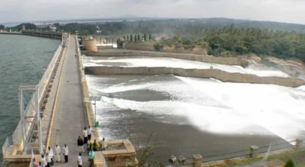 Cauvery Water Dispute: ಕಾವೇರಿ ನೀರಿಗಾಗಿ ಮತ್ತೆ ಕ್ಯಾತೆ; ಸುಪ್ರೀಂ ಕೋರ್ಟ್ ಮೊರೆಹೋದ ತಮಿಳುನಾಡು Cauvery Water Dispute: ಕಾವೇರಿ ನೀರಿಗಾಗಿ ಮತ್ತೆ ಕ್ಯಾತೆ; ಸುಪ್ರೀಂ ಕೋರ್ಟ್ ಮೊರೆಹೋದ ತಮಿಳುನಾಡು