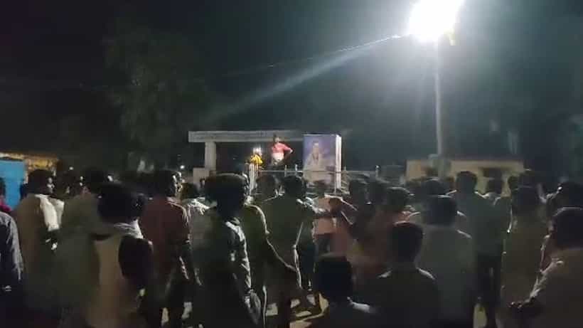 ಕೊಪ್ಪಳ: ಜೂಜಾಟದಿಂದ ಬೂದಗುಂಪಾ ಗ್ರಾಮದಲ್ಲಿ ದೊಡ್ಡ ಗಲಾಟೆ: ಇಬ್ಬರು ಕಾನ್ಸ್ಟೇಬಲ್ ಸಸ್ಪೆಂಡ್