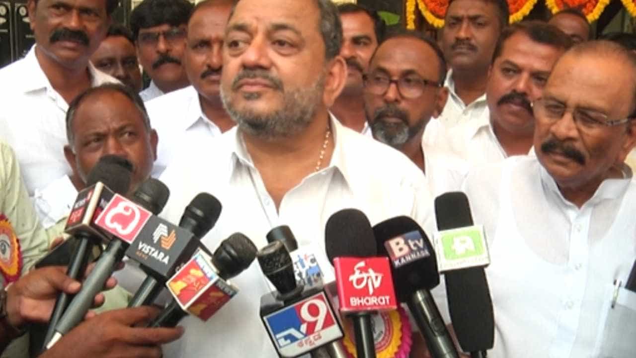 ಎಂಪಿ ರೇಣುಕಾಚಾರ್ಯ ಕಾಂಗ್ರೆಸ್ ಸೇರಲ್ಲ, ಇದು ಸೌಹಾರ್ದಯುತ ಭೇಟಿ ಅಷ್ಟೇ: ಸಚಿವ ಎಸ್​ಎಸ್​ ಮಲ್ಲಿಕಾರ್ಜುನ ಸ್ಪಷ್ಟನೆ