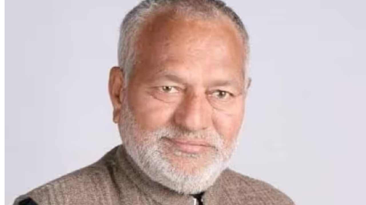 ಇನ್ನೇನು ಅಂತ್ಯಕ್ರಿಯೆ ನಡೆಸಬೇಕು ಅನ್ನುವಷ್ಟರಲ್ಲಿ ಕಣ್ಣು ತೆರೆದ ಬಿಜೆಪಿ ಮುಖಂಡ ಇನ್ನೇನು ಅಂತ್ಯಕ್ರಿಯೆ ನಡೆಸಬೇಕು ಅನ್ನುವಷ್ಟರಲ್ಲಿ ಕಣ್ಣು ತೆರೆದ ಬಿಜೆಪಿ ಮುಖಂಡ