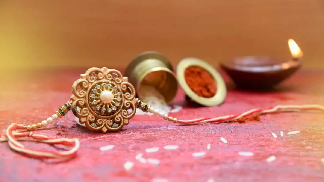 Raksha Badhan Wishes: ನಿಮ್ಮ ಸಹೋದರ ಮತ್ತು ಸಹೋದರಿಯರಿಗೆ ಈ ಪ್ರೀತಿಯ ಶುಭಾಶಯಗಳನ್ನು ತಿಳಿಸುವ ಮೂಲಕ ಹಬ್ಬವನ್ನು ಇನ್ನಷ್ಟು ವಿಶೇಷವಾಗಿಸಿ Raksha Badhan Wishes: ನಿಮ್ಮ ಸಹೋದರ ಮತ್ತು ಸಹೋದರಿಯರಿಗೆ ಈ ಪ್ರೀತಿಯ ಶುಭಾಶಯಗಳನ್ನು ತಿಳಿಸುವ ಮೂಲಕ ಹಬ್ಬವನ್ನು ಇನ್ನಷ್ಟು ವಿಶೇಷವಾಗಿಸಿ