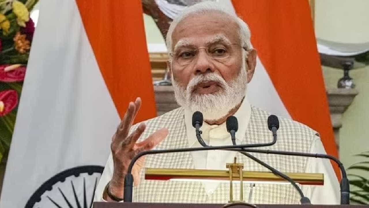 ಮುಸ್ಲಿಂ ಮಹಿಳೆಯರೊಂದಿಗೆ ರಕ್ಷಾ ಬಂಧನ ಆಚರಿಸುವಂತೆ ಬಿಜೆಪಿ ಸಂಸದರಿಗೆ ಮೋದಿ ಸೂಚನೆ ಮುಸ್ಲಿಂ ಮಹಿಳೆಯರೊಂದಿಗೆ ರಕ್ಷಾ ಬಂಧನ ಆಚರಿಸುವಂತೆ ಬಿಜೆಪಿ ಸಂಸದರಿಗೆ ಮೋದಿ ಸೂಚನೆ