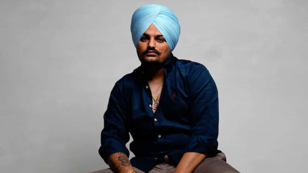 ಸಿಧು ಮೂಸೆ ವಾಲಾ ಹತ್ಯೆ ಪ್ರಕರಣದ ಆರೋಪಿ ಸಚಿನ್ ಬಿಷ್ಣೋಯಿ ಅಜರ್ಬೈಜಾನ್ನಿಂದ ಭಾರತಕ್ಕೆ ಹಸ್ತಾಂತರ ಸಿಧು ಮೂಸೆ ವಾಲಾ ಹತ್ಯೆ ಪ್ರಕರಣದ ಆರೋಪಿ ಸಚಿನ್ ಬಿಷ್ಣೋಯಿ ಅಜರ್ಬೈಜಾನ್ನಿಂದ ಭಾರತಕ್ಕೆ ಹಸ್ತಾಂತರ