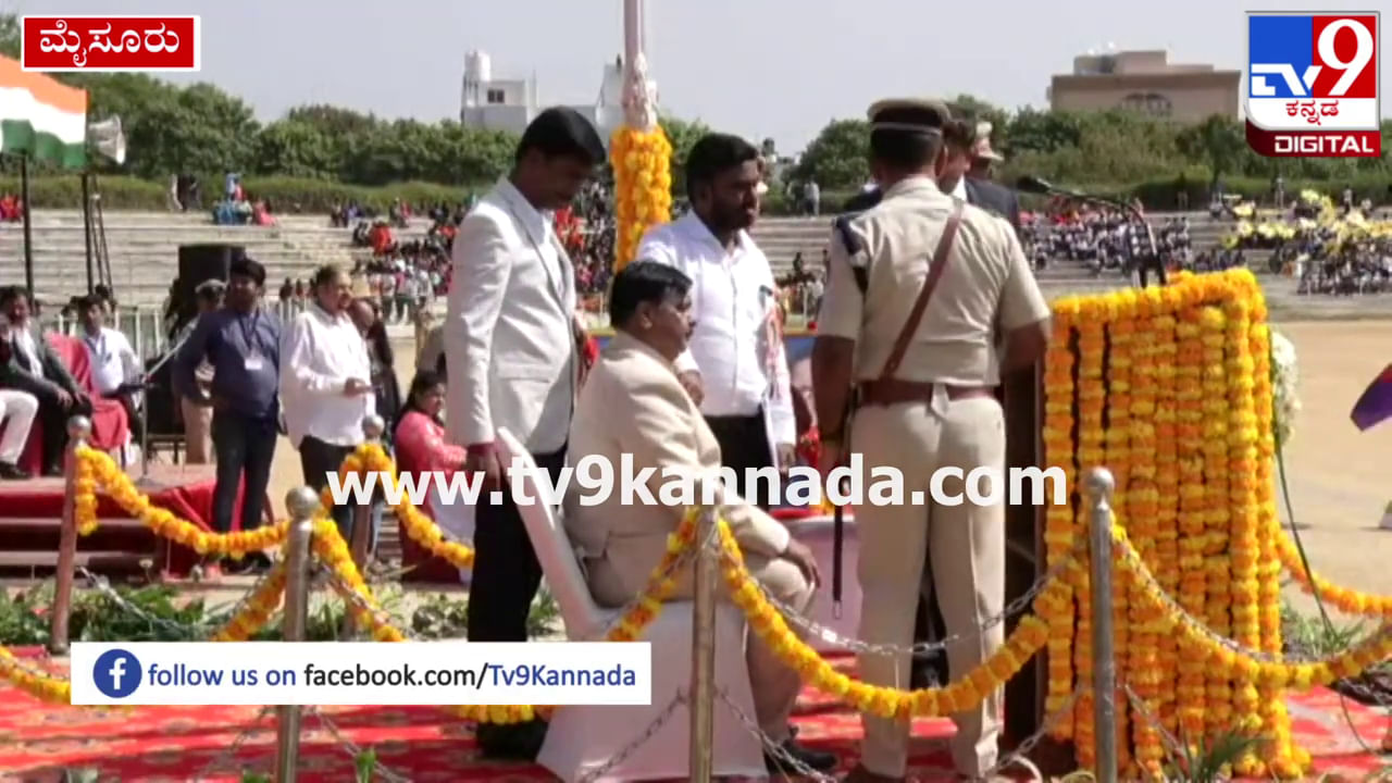 Video: ಆ ಕಡೆ ಸೂರ್ಯನ ಪ್ರಕೋಪ -ಈ ಕಡೆ ಅಧಿಕಾರಿಗಳ ಬೇಜವಾಬ್ದಾರಿತನ: ಆತಂಕದ ಕ್ಷಣಗಳ ಎದುರಿಸಿದ ಸಚಿವ ಡಾಕ್ಟರ್​​ ಮಹದೇವಪ್ಪ