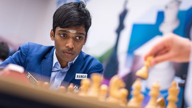 Chess World Cup 2023: ಚೆಸ್ ವಿಶ್ವಕಪ್: ಫೈನಲ್ಗೆ ಪ್ರವೇಶಿಸಿದ ಪ್ರಜ್ಞಾನಂದ Chess World Cup 2023: ಚೆಸ್ ವಿಶ್ವಕಪ್: ಫೈನಲ್ಗೆ ಪ್ರವೇಶಿಸಿದ ಪ್ರಜ್ಞಾನಂದ