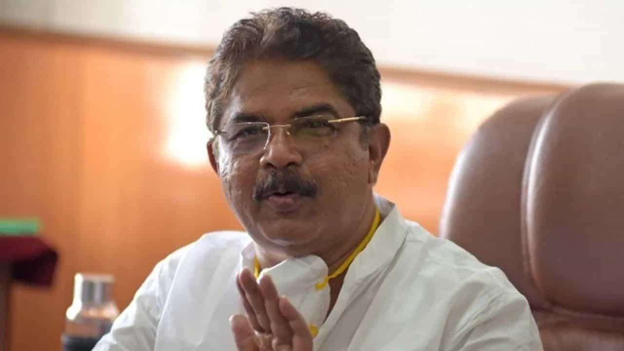 ಯಶವಂತಪುರ ಕ್ಷೇತ್ರದಲ್ಲಿ ಸುಂಟರಗಾಳಿ ಎದ್ದಿದೆ, ಇದು ನಮಗೆ ಎಚ್ಚರಿಕೆ ಗಂಟೆ; ಸೋಮಶೇಖರ್ ಭೇಟಿ ಬಳಿಕ ಹೀಗೆ ಹೇಳಿದ್ದೇಕೆ ಅಶೋಕ್? ಯಶವಂತಪುರ ಕ್ಷೇತ್ರದಲ್ಲಿ ಸುಂಟರಗಾಳಿ ಎದ್ದಿದೆ, ಇದು ನಮಗೆ ಎಚ್ಚರಿಕೆ ಗಂಟೆ; ಸೋಮಶೇಖರ್ ಭೇಟಿ ಬಳಿಕ ಹೀಗೆ ಹೇಳಿದ್ದೇಕೆ ಅಶೋಕ್?