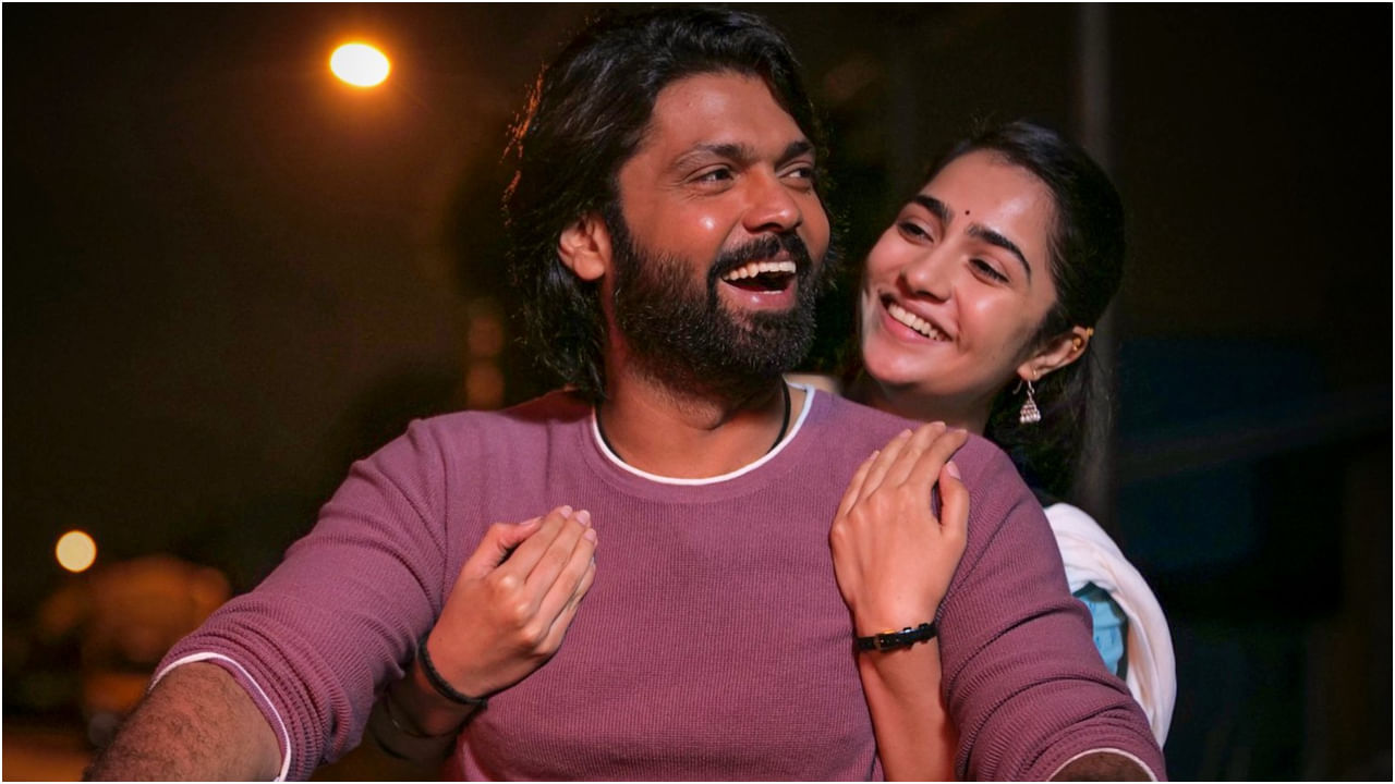 ‘ಸಪ್ತ ಸಾಗರದಾಚೆ ಎಲ್ಲೋ - ಸೈಡ್ ಎ’ ವಿಮರ್ಶೆ: ಪಾತ್ರ ಪರಿಚಯವೇ ಸುದೀರ್ಘ; ಭಾವ ತೀವ್ರತೆ ಅಮೋಘ ‘ಸಪ್ತ ಸಾಗರದಾಚೆ ಎಲ್ಲೋ - ಸೈಡ್ ಎ’ ವಿಮರ್ಶೆ: ಪಾತ್ರ ಪರಿಚಯವೇ ಸುದೀರ್ಘ; ಭಾವ ತೀವ್ರತೆ ಅಮೋಘ
