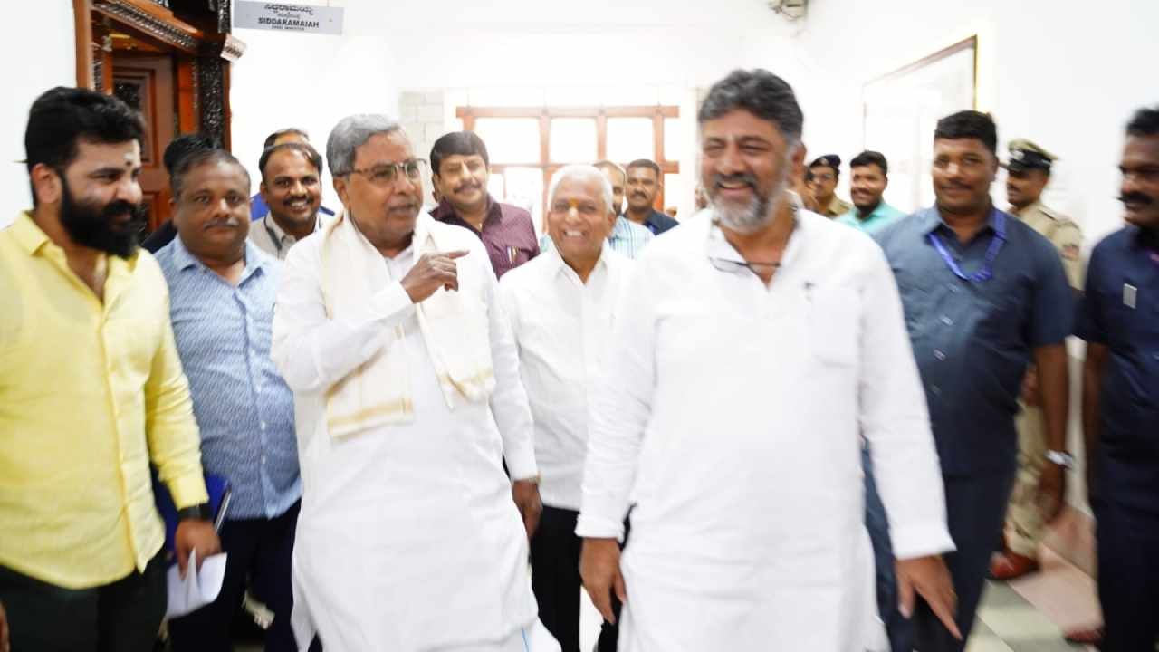 ಅಧಿಕಾರ ಬದಲಾವಣೆ ಬೆಂಕಿಗೆ ತುಪ್ಪ ಸುರಿದ ಸಚಿವ, ಅಧಿಕಾರ ಬಿಟ್ಟುಕೊಡುವ ಮನವಿ ಮುಖ್ಯಮಂತ್ರಿ ಸ್ಥಾನದ್ದೋ? ಸಚಿವರದ್ದೋ? ಅಧಿಕಾರ ಬದಲಾವಣೆ ಬೆಂಕಿಗೆ ತುಪ್ಪ ಸುರಿದ ಸಚಿವ, ಅಧಿಕಾರ ಬಿಟ್ಟುಕೊಡುವ ಮನವಿ ಮುಖ್ಯಮಂತ್ರಿ ಸ್ಥಾನದ್ದೋ? ಸಚಿವರದ್ದೋ?