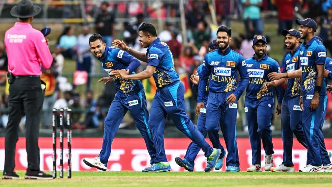 Asia Cup 2023: ಬಾಂಗ್ಲಾದೇಶ್ ವಿರುದ್ಧ ಜಯ ಸಾಧಿಸಿದ ಶ್ರೀಲಂಕಾ Asia Cup 2023: ಬಾಂಗ್ಲಾದೇಶ್ ವಿರುದ್ಧ ಜಯ ಸಾಧಿಸಿದ ಶ್ರೀಲಂಕಾ