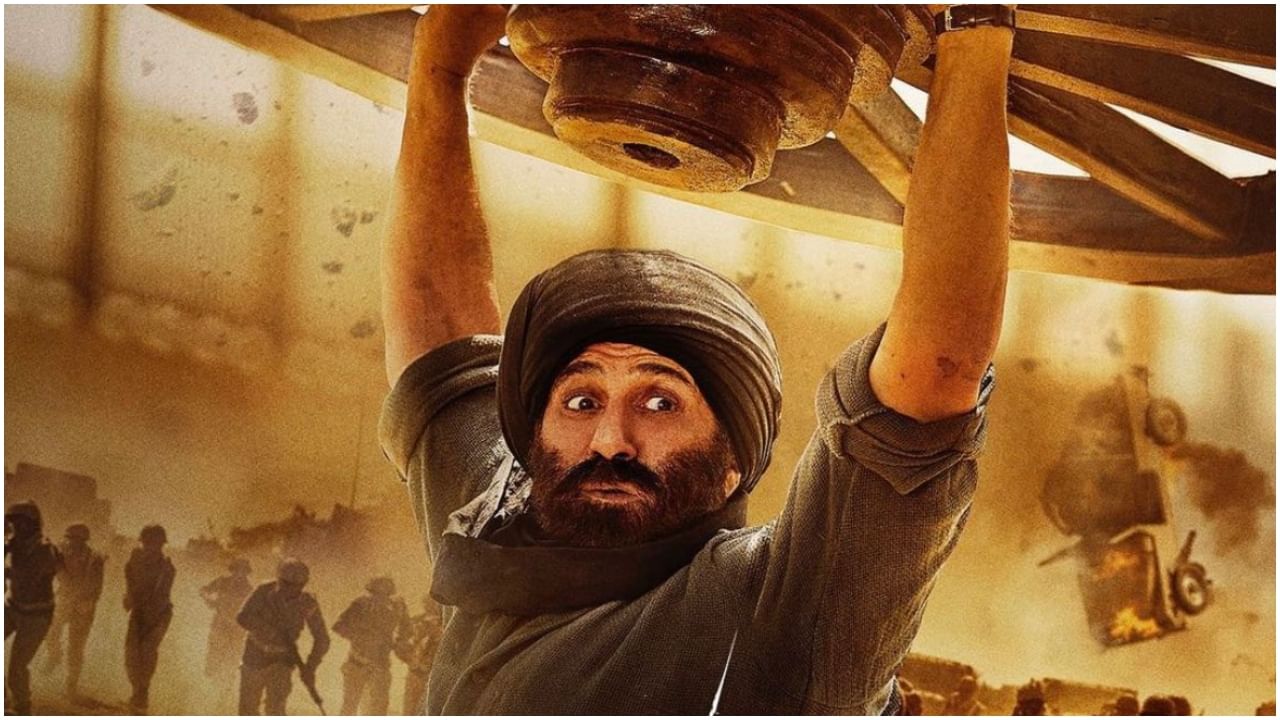 ಬಾಕ್ಸ್ ಆಫೀಸ್ನಲ್ಲಿ ಅಬ್ಬರಿಸಿದ ‘ಗದರ್ 2’; ಎರಡೇ ದಿನಕ್ಕೆ 83 ಕೋಟಿ ರೂಪಾಯಿ ಗಳಿಸಿದ ಸನ್ನಿ ಡಿಯೋಲ್ ಸಿನಿಮಾ ಬಾಕ್ಸ್ ಆಫೀಸ್ನಲ್ಲಿ ಅಬ್ಬರಿಸಿದ ‘ಗದರ್ 2’; ಎರಡೇ ದಿನಕ್ಕೆ 83 ಕೋಟಿ ರೂಪಾಯಿ ಗಳಿಸಿದ ಸನ್ನಿ ಡಿಯೋಲ್ ಸಿನಿಮಾ