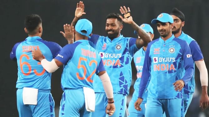 IND vs WI 1st T20: ಟೀಮ್ ಇಂಡಿಯಾ ಪರ ಇಬ್ಬರು ಎಡಗೈ ದಾಂಡಿಗರು ಪಾದಾರ್ಪಣೆ ಸಾಧ್ಯತೆ IND vs WI 1st T20: ಟೀಮ್ ಇಂಡಿಯಾ ಪರ ಇಬ್ಬರು ಎಡಗೈ ದಾಂಡಿಗರು ಪಾದಾರ್ಪಣೆ ಸಾಧ್ಯತೆ