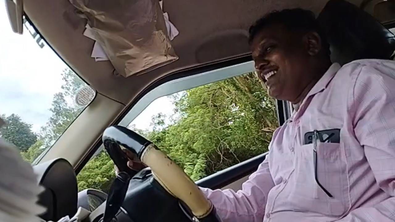 ಉತ್ತರ ಕನ್ನಡ: ಹಿಂದೂ ದೇವತೆಗಳ ಬಗ್ಗೆ ಅಶ್ಲೀಲ ಪದ ಬಳಕೆ; ಜಿಲ್ಲಾಧಿಕಾರಿಗೆ ದೂರು ಉತ್ತರ ಕನ್ನಡ: ಹಿಂದೂ ದೇವತೆಗಳ ಬಗ್ಗೆ ಅಶ್ಲೀಲ ಪದ ಬಳಕೆ; ಜಿಲ್ಲಾಧಿಕಾರಿಗೆ ದೂರು
