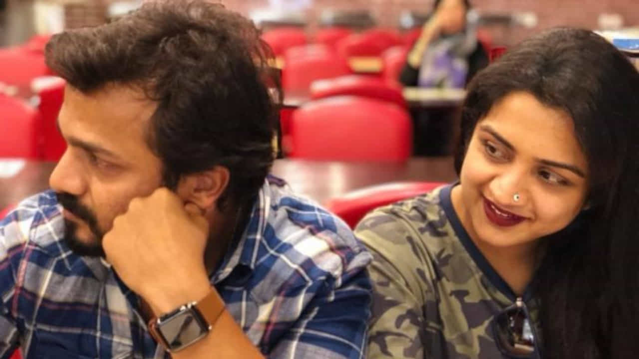 ಬ್ಯಾಂಕಾಕ್ನಿಂದ ಸ್ಪಂದನಾ ಮೃತದೇಹ ತರುವ ಪ್ರಕ್ರಿಯೆ ಹೇಗಿರಲಿದೆ ಗೊತ್ತಾ? ಇಲ್ಲಿದೆ ವಿವರ ಬ್ಯಾಂಕಾಕ್ನಿಂದ ಸ್ಪಂದನಾ ಮೃತದೇಹ ತರುವ ಪ್ರಕ್ರಿಯೆ ಹೇಗಿರಲಿದೆ ಗೊತ್ತಾ? ಇಲ್ಲಿದೆ ವಿವರ