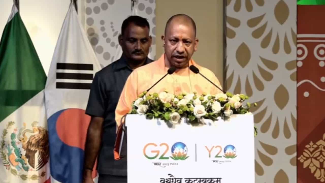 ಈ ಯುವಪೀಳಿಗೆ ಇಂದಿನ ನಾಯಕರು ಮತ್ತು ನಾಳಿನ ಸೃಷ್ಟಿಕರ್ತರಾಗಿದ್ದಾರೆ: ಯೋಗಿ ಆದಿತ್ಯನಾಥ್ ಈ ಯುವಪೀಳಿಗೆ ಇಂದಿನ ನಾಯಕರು ಮತ್ತು ನಾಳಿನ ಸೃಷ್ಟಿಕರ್ತರಾಗಿದ್ದಾರೆ: ಯೋಗಿ ಆದಿತ್ಯನಾಥ್