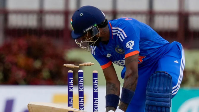 IND vs WI: ಮತ್ತೊಮ್ಮೆ ಮುಗ್ಗರಿಸಿದ ಟೀಂ ಇಂಡಿಯಾ; 2ನೇ ಟಿ20 ಪಂದ್ಯದಲ್ಲೂ ಸೋಲು..! IND vs WI: ಮತ್ತೊಮ್ಮೆ ಮುಗ್ಗರಿಸಿದ ಟೀಂ ಇಂಡಿಯಾ; 2ನೇ ಟಿ20 ಪಂದ್ಯದಲ್ಲೂ ಸೋಲು..!