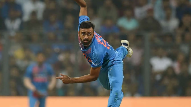 IND vs WI: 3539 ದಿನಗಳ ಬಳಿಕ ಕಣಕ್ಕಿಳಿದು 27 ವರ್ಷಗಳ ಹಳೆಯ ದಾಖಲೆ ಮುರಿದ ಜಯದೇವ್ ಉನದ್ಕಟ್! IND vs WI: 3539 ದಿನಗಳ ಬಳಿಕ ಕಣಕ್ಕಿಳಿದು 27 ವರ್ಷಗಳ ಹಳೆಯ ದಾಖಲೆ ಮುರಿದ ಜಯದೇವ್ ಉನದ್ಕಟ್!