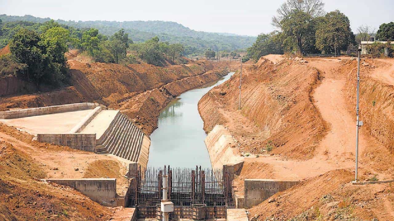ಮಹದಾಯಿ ಯೋಜನೆಗೆ ವಿಘ್ನವಾಗುತ್ತಾ ಬಾಂಬೆ ಹೈಕೋರ್ಟ್ನ ಗೋವಾ ಪೀಠದ ಆದೇಶ? ಮಹದಾಯಿ ಯೋಜನೆಗೆ ವಿಘ್ನವಾಗುತ್ತಾ ಬಾಂಬೆ ಹೈಕೋರ್ಟ್ನ ಗೋವಾ ಪೀಠದ ಆದೇಶ?
