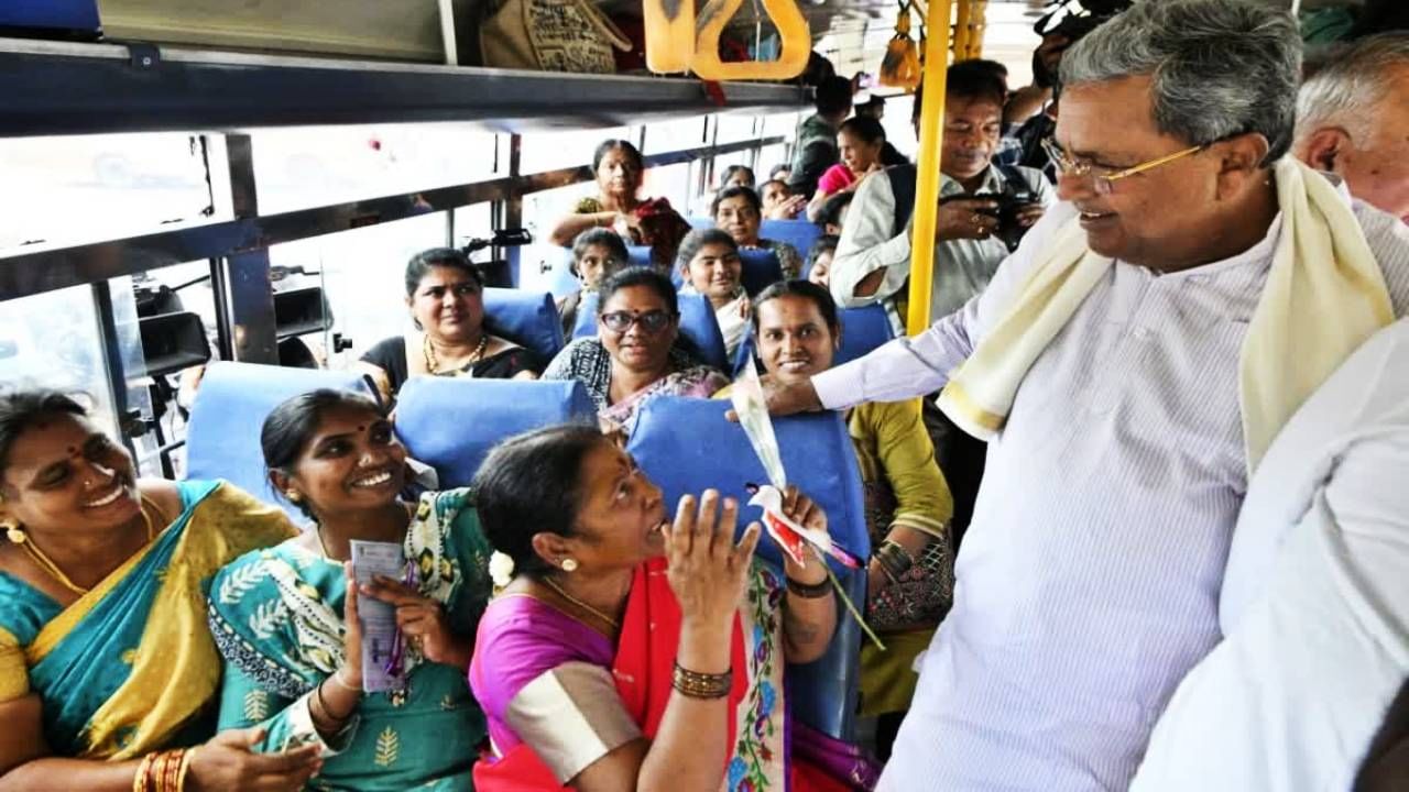 Karnataka Breaking Kannada News highlights : ಶಕ್ತಿ ಯೋಜನೆ ಎಫೆಕ್ಟ್; 1,116 ಕೋಟಿ ರೂಪಾಯಿ ದಾಟಿದ ಮಹಿಳಾ ಪ್ರಯಾಣಿಕರ ಟಿಕೆಟ್ ಮೌಲ್ಯ Karnataka Breaking Kannada News highlights : ಶಕ್ತಿ ಯೋಜನೆ ಎಫೆಕ್ಟ್; 1,116 ಕೋಟಿ ರೂಪಾಯಿ ದಾಟಿದ ಮಹಿಳಾ ಪ್ರಯಾಣಿಕರ ಟಿಕೆಟ್ ಮೌಲ್ಯ