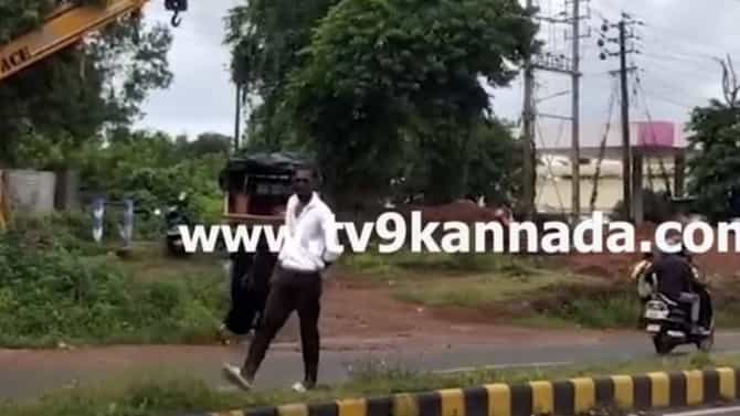 ಮಂಗಳೂರು: ಗಾಂಜಾ ಮತ್ತಲ್ಲಿ ಸಾರ್ವಜನಿಕರಿಗೆ ಕಿರ್ಪಾನ್ ತೋರಿಸಿ ಹೆದರಿಸುತ್ತಿದ್ದ ಯುವಕನನ್ನು ಪೊಲೀಸರು ವಶಕ್ಕೆ ಪಡೆದ ರೀತಿ ರೋಚಕ!
