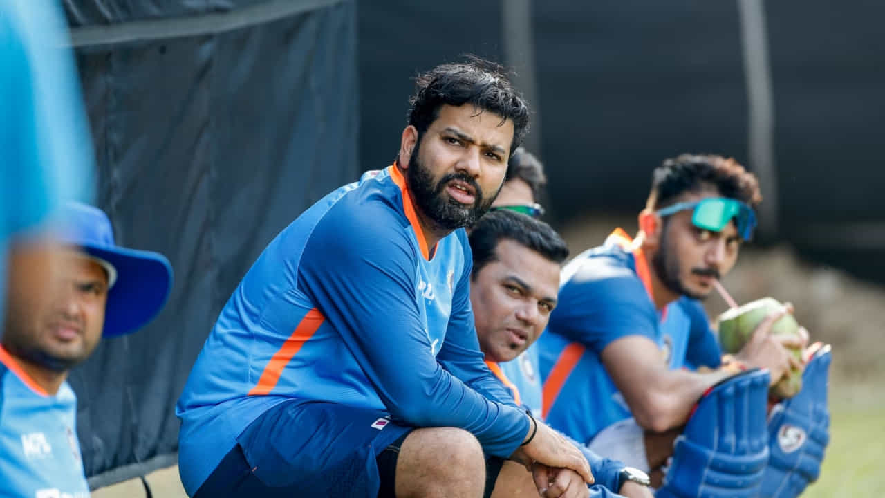 ಆಗಸ್ಟ್ 30 ರಿಂದ ಆರಂಭವಾಗಲಿರುವ ಏಕದಿನ ಏಷ್ಯಾಕಪ್ ತಯಾರಿಗಾಗಿ ಟೀಂ ಇಂಡಿಯಾ ಆಟಗಾರರು ಬೆಂಗಳೂರಿನ ಎನ್ಸಿಎನಲ್ಲಿ ಅಭ್ಯಾಸದಲ್ಲಿ ನಿರತರಾಗಿದ್ದಾರೆ.