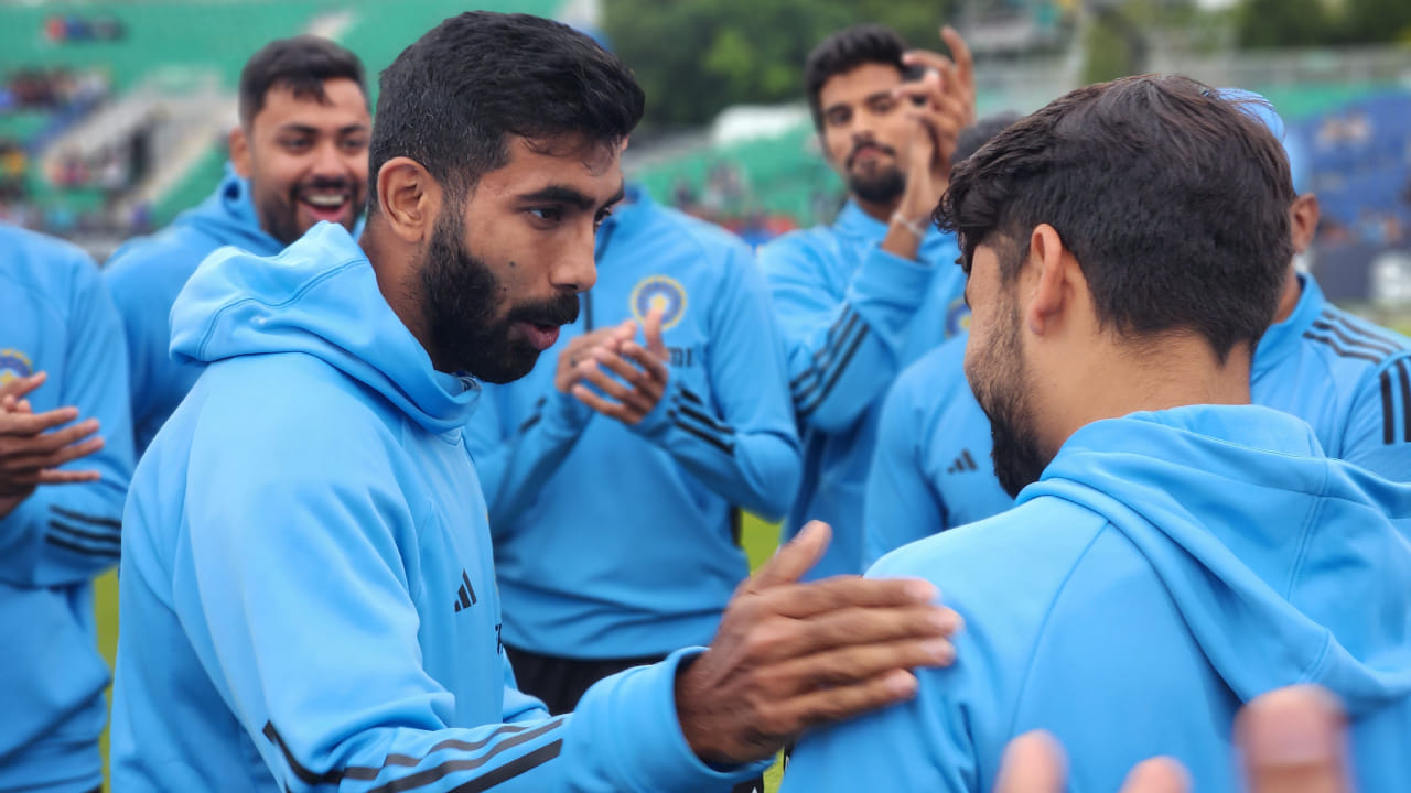 IND vs IRE: 2ನೇ ಟಿ20 ಪಂದ್ಯಕ್ಕೆ ತಂಡದಲ್ಲಿ ಬದಲಾವಣೆ? ಇಲ್ಲಿದೆ ಭಾರತ ಸಂಭಾವ್ಯ ತಂಡ IND vs IRE: 2ನೇ ಟಿ20 ಪಂದ್ಯಕ್ಕೆ ತಂಡದಲ್ಲಿ ಬದಲಾವಣೆ? ಇಲ್ಲಿದೆ ಭಾರತ ಸಂಭಾವ್ಯ ತಂಡ