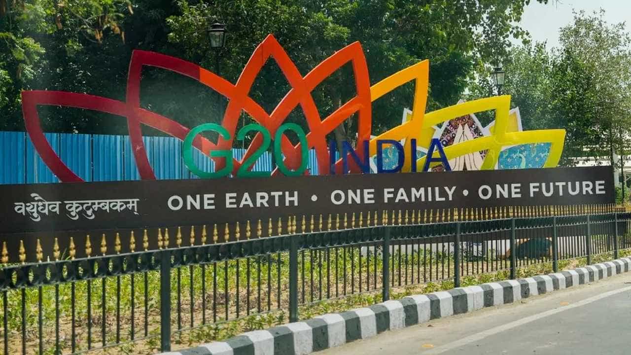 G-20 ಶೃಂಗಸಭೆ ನಡೆಯುತ್ತಿರುವ ಹಿನ್ನೆಲೆಯಲ್ಲಿ, ದೆಹಲಿ ಸೇರಿದಂತೆ ಎನ್ಸಿಆರ್ ಸಂಪೂರ್ಣ ಬದಲಾಗಿದೆ, ಬಹಳ ಸುಂದರವಾಗಿ ಅಲಂಕರಿಸಲಾಗಿದೆ.